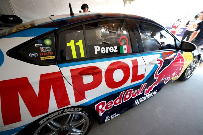 Sergio Pérez, Red Bull Racing, a bordo del Broc Feeney, Triple Eight Race Engineering, Holden Commodore ZB 