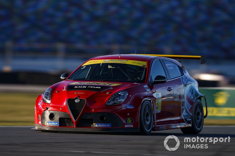 #03 TMR Engineering y Consulting Inc. Alfa Romeo Giulietta TCR, TCR: Alex Popow, Alexandre Papadopulos