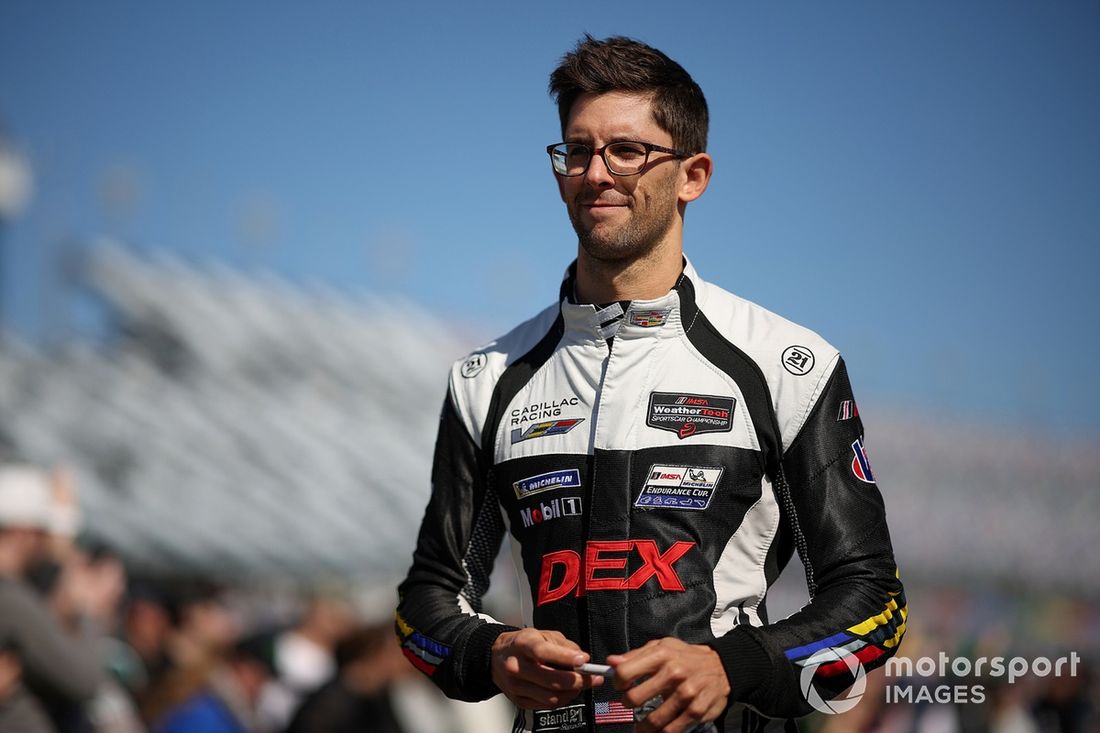 #40 Cadillac Wayne Taylor Racing Cadillac V- Series.R: Jordan Taylor