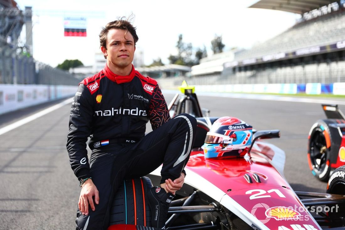 Nyck de Vries, Mahindra Racing