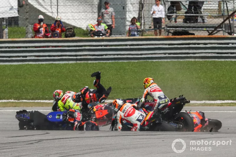 Jack Miller, Red Bull KTM Factory Racing, Fabio Quartararo, Yamaha Factory Racing, Brad Binder, Red Bull KTM Factory Racing Crash