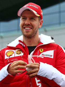 Sebastian Vettel, Ferrari nella sfilata dei piloti