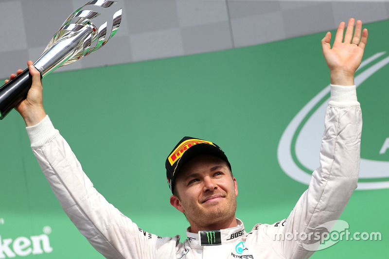 Nico Rosberg en el podio de México