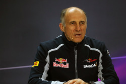 Франц Тост, руководитель Scuderia Toro Rosso на пресс-конференции FIA