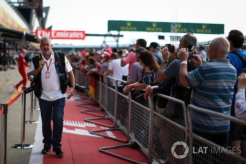 Mark Sutton, Fotograaf