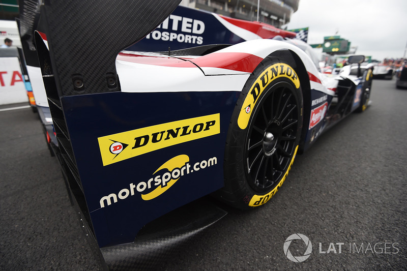 Le logo Motorsport.com sur la #32 United Autosports Ligier JS P217 Gibson