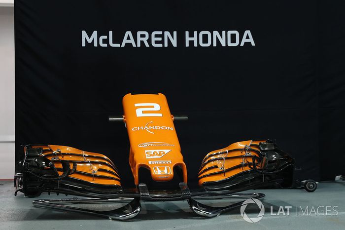 McLaren MCL32 nariz y el ala delantera