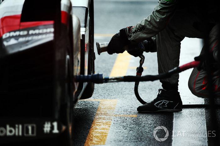Práctica de parada en boxes de Porsche