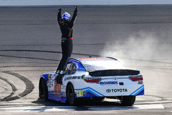 Race winner Ryan Preece, Joe Gibbs Racing Toyota