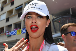 Temporada 2017 F1-monaco-gp-2017-adriana-lima-model