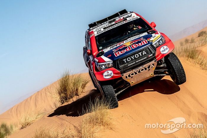 #300 Toyota Gazoo Racing Toyota Hilux: Nasser Al-Attiyah, Matthieu Baumel