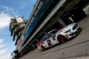 Brad Keselowski, Team Penske, Ford Mustang Discount Tire