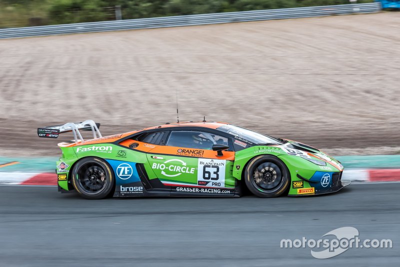 #63 GRT Grasser Racing Team Lamborghini Huracan GT3 Evo: Christian Engelhart, Mirko Bortolotti