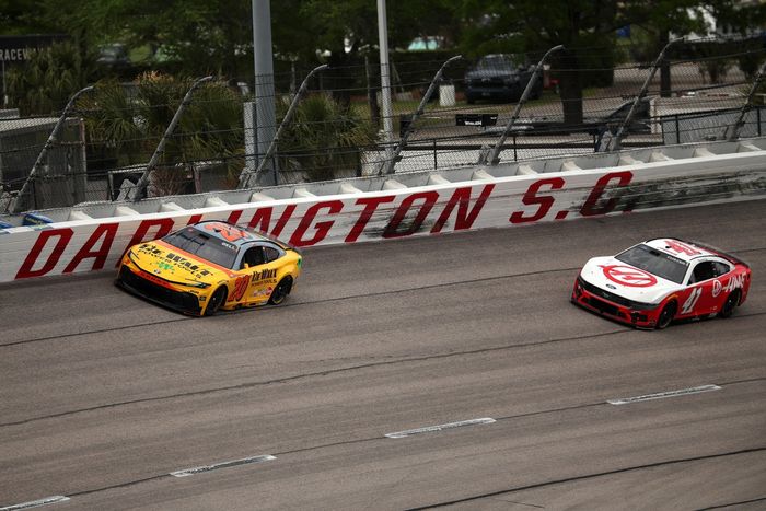 Christopher Bell, Joe Gibbs Racing Toyota, Cole Custer, Haas Factory Team Ford