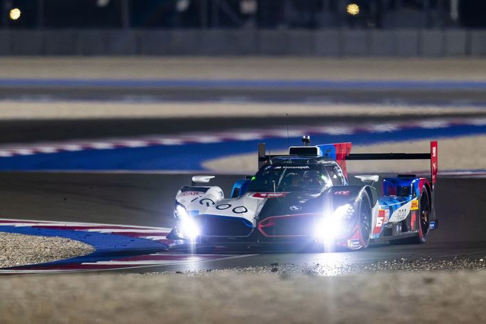 #15 BMW M Team WRT BMW M Hybrid V8: Dries Vanthoor, Raffaele Marciello, Kevin Magnussen