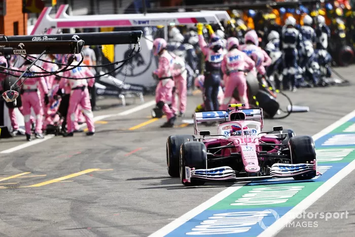 Lance Stroll, Racing Point RP20 pit stop