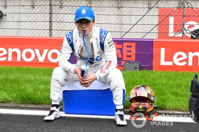 Yuki Tsunoda, Visa Cash App RB F1 Team, in griglia di partenza