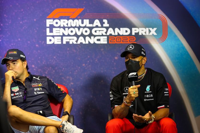 Lewis Hamilton, Mercedes-AMG, Sergio Pérez, Red Bull Racing