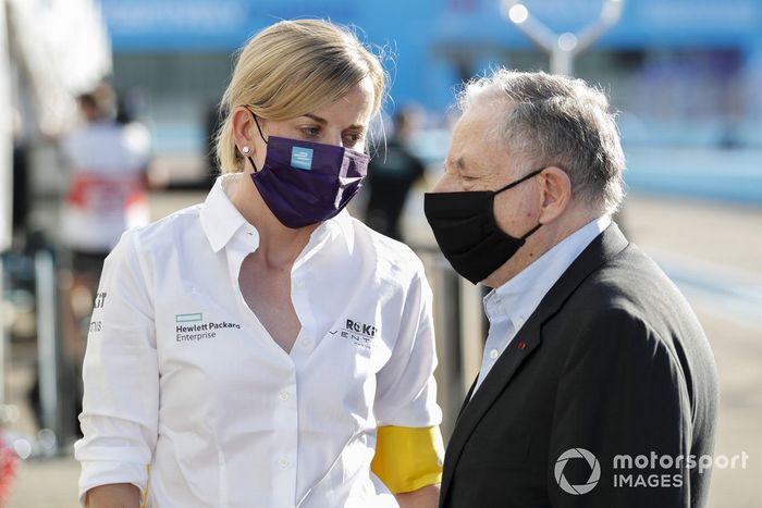 Susie Wolff, Jefa de equipo, Venturi habla con Jean Todt, Presidente de la FIA