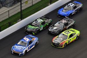 Kyle Larson, Hendrick Motorsports, HendrickCars.com Chevrolet Camaro bandera roja