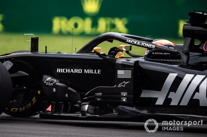 Informe a Grosjean de bandera roja