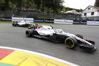 Lance Stroll, Williams FW41, et Sergey Sirotkin, Williams FW41