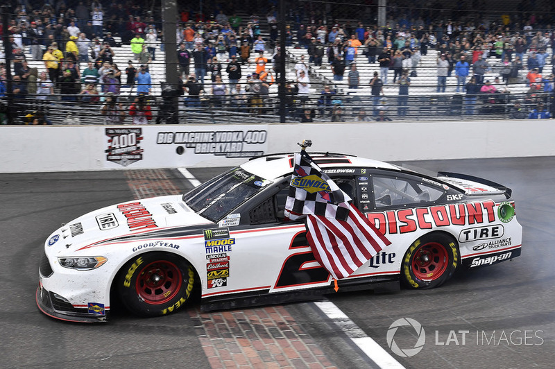 Brad Keselowski, Team Penske, Ford Fusion