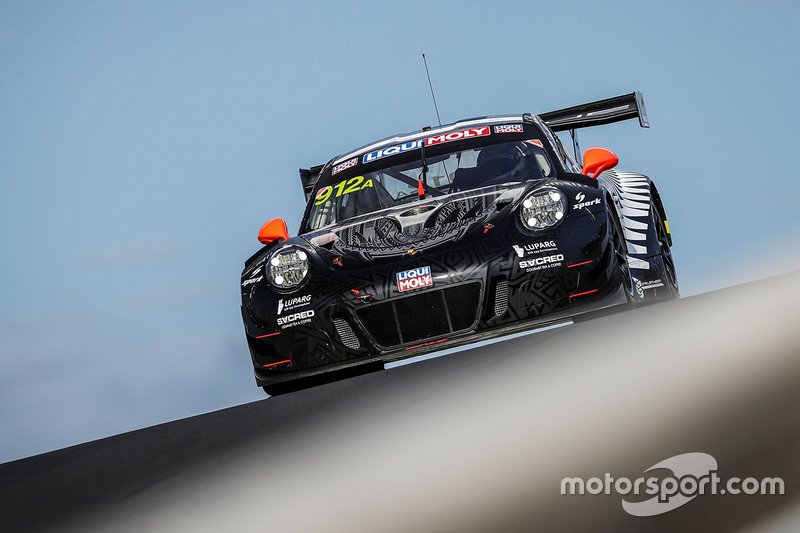 #912 EBM Porsche 911 GT3-R: Dirk Werner, Dennis Olsen, Matt Campbell