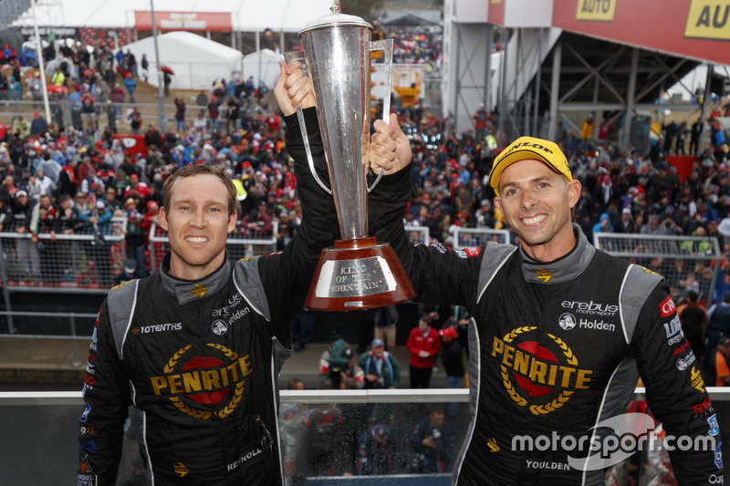 Ganadores David Reynolds, Luke Youlden, Erebus Motorsport Holden