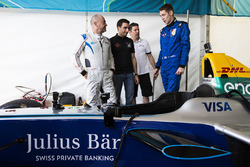 Michael Benyahia drives the SPARK SRT_01E with Graham Carroll