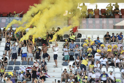 Des fans de Valentino Rossi, Yamaha Factory Racing