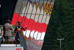 Daniel Ricciardo, Red Bull Racing, celebra su podium