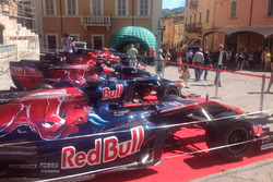 los 10 monoplazas de Toro Rosso en exposición