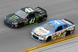 Kurt Busch, Stewart-Haas Racing Chevrolet, Kevin Harvick, Stewart-Haas Racing Chevrolet