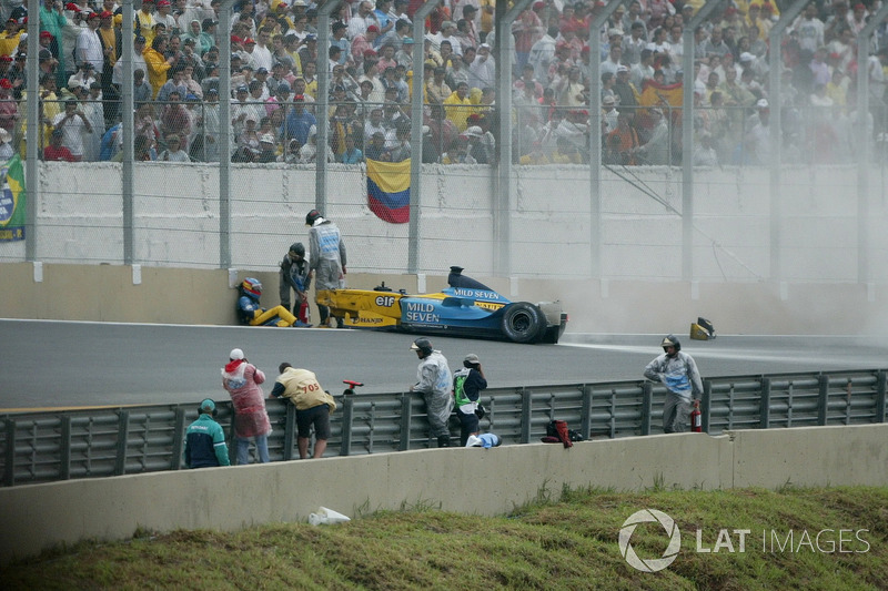 Fernando Alonso, Renault Renault F1 Team R23, incidente