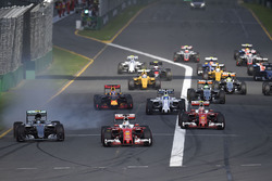Sebastian Vettel, Ferrari SF16-H leads at the start of the race