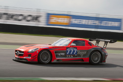 Mercedes SLS AMG GT3 команды MP Sports: Мартин Прокоп, Роберт Кубица, Кирин Мюллер, Пол Уайт, Тома О
