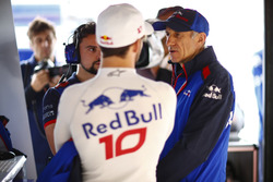 Pierre Gasly, Toro Rosso, y Franz Tost, director del equipo, Toro Rosso