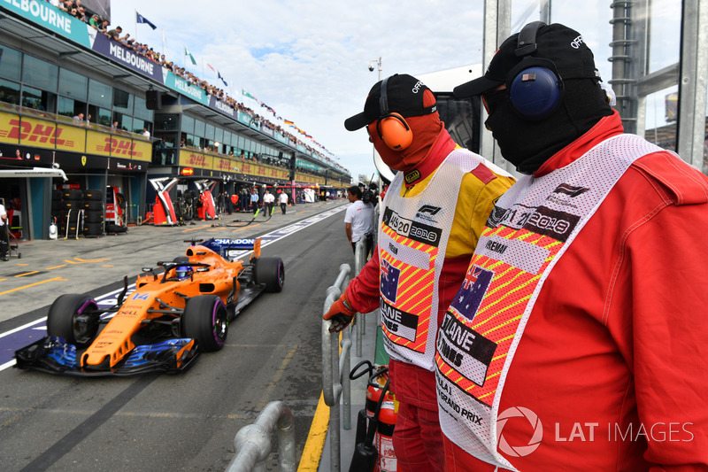 10. Фернандо Алонсо, McLaren MCL33