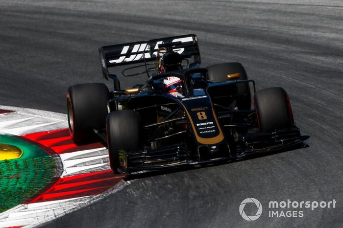 Grosjean se queja de falta de agarre en carrera