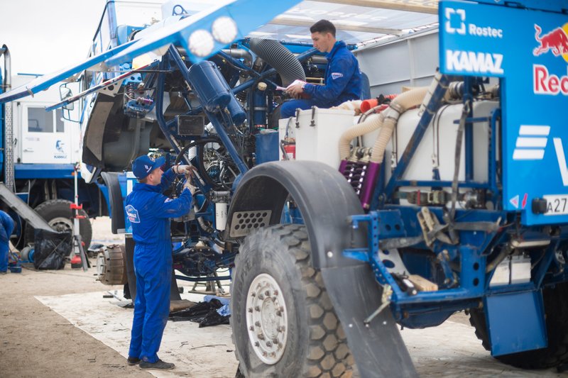 Meccanici Kamaz