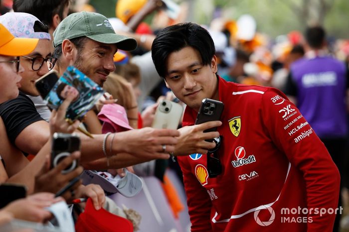 Zhou Guanyu, Ferrari