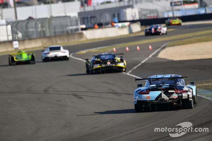 #77 Proton Competition Porsche 911 RSR: Christian Ried, Riccardo Pera, Matt Campbell
