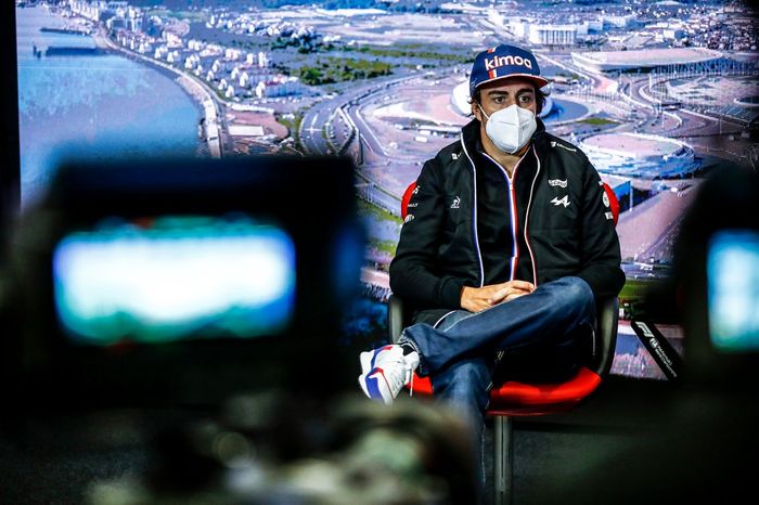 Fernando Alonso, Alpine F1 en la rueda de prensa