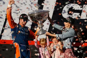 IndyCar-Champion 2018: Scott Dixon, Chip Ganassi Racing Honda, mit Ehefrau Emma und den Töchtern Poppy und Tilly