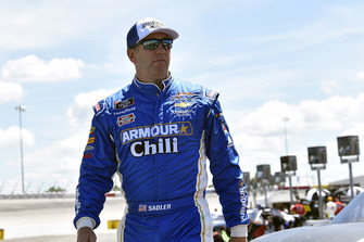 Elliott Sadler, JR Motorsports, Chevrolet Camaro Armour Chili
