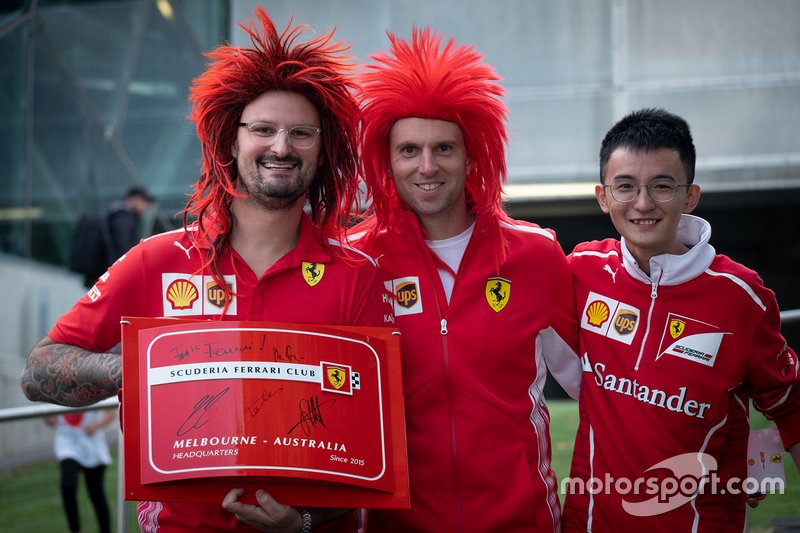 Ferrari fans