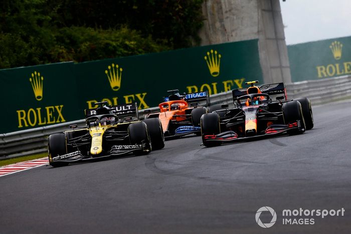 Daniel Ricciardo, Renault F1 Team R.S.20, Alex Albon, Red Bull Racing RB16