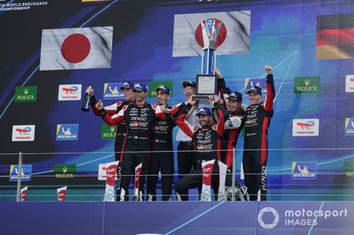 Podio: #7 Toyota Gazoo Racing Toyota GR010 - Hybrid: Mike Conway, Kamui Kobayashi, José María López, #8 Toyota Gazoo Racing Toyota GR010 - Hybrid: Sébastien Buemi, Brendon Hartley, Ryo Hirakawa