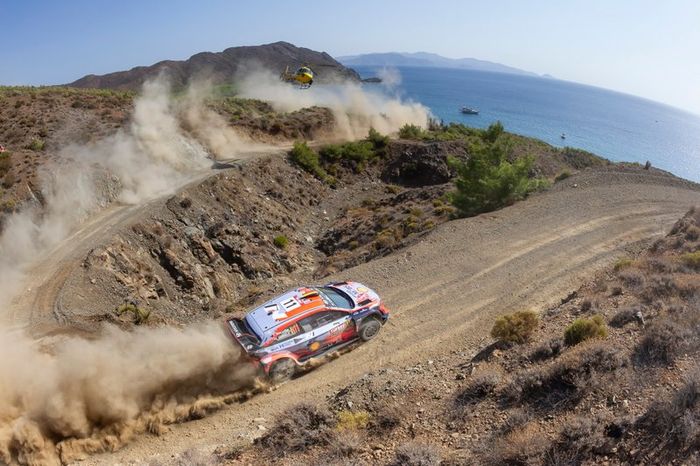 Thierry Neuville, Nicolas Gilsoul, Hyundai Motorsport Hyundai i20 Coupe WRC